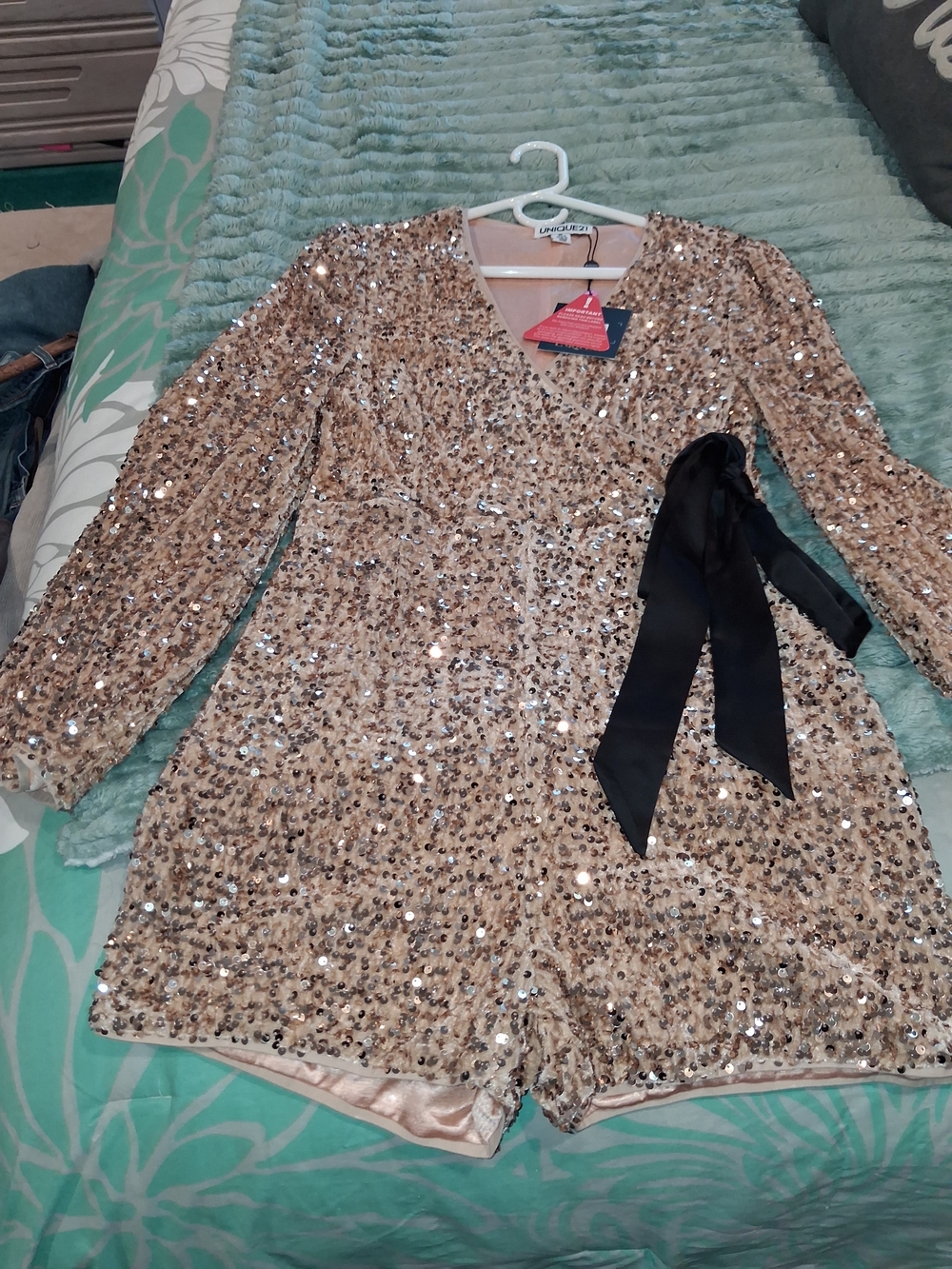 Nique Sequin V-Neck Dress in Champagne and Black